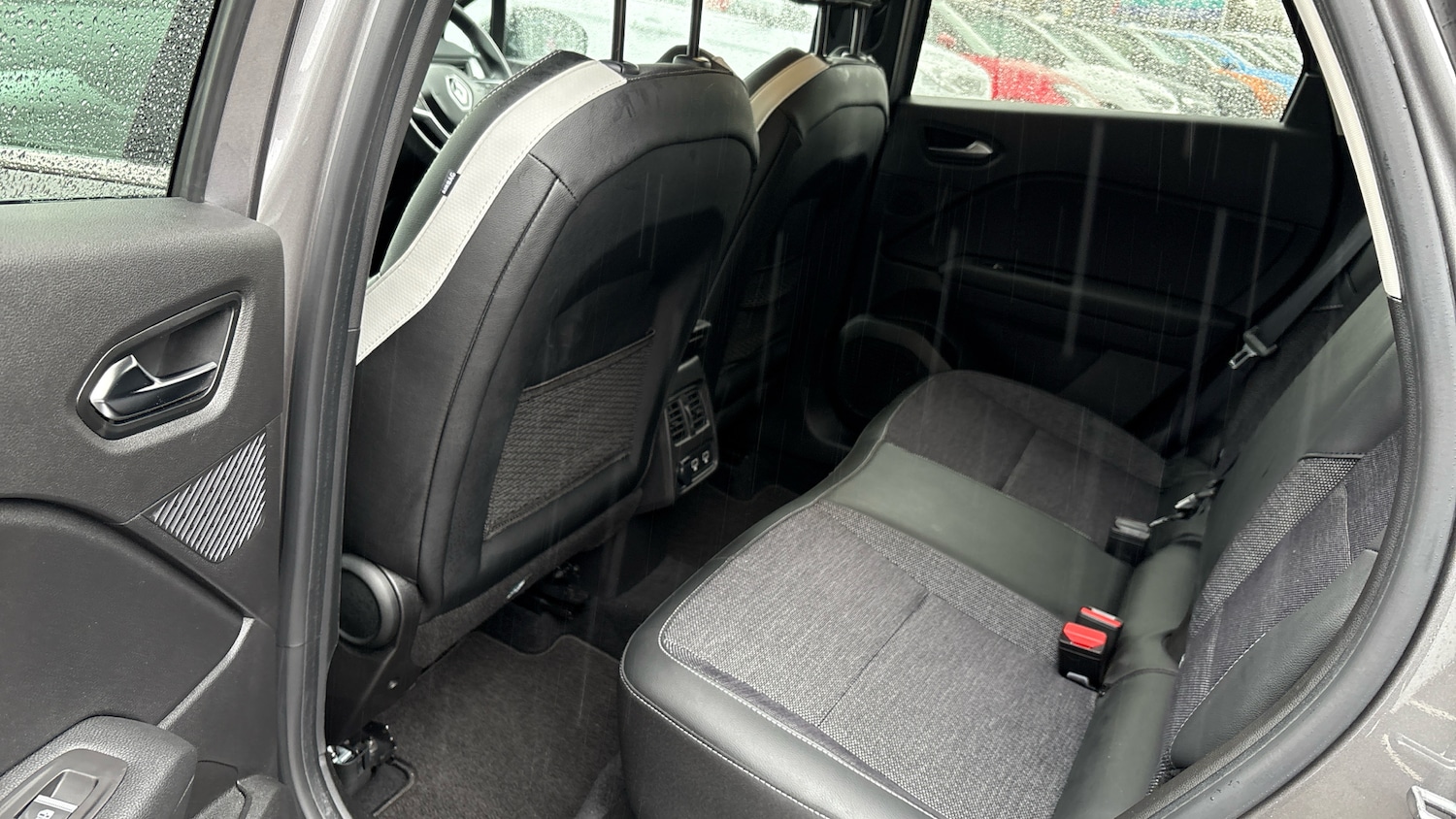Used Renault Captur 2024 for sale - 76143044: Photo 40