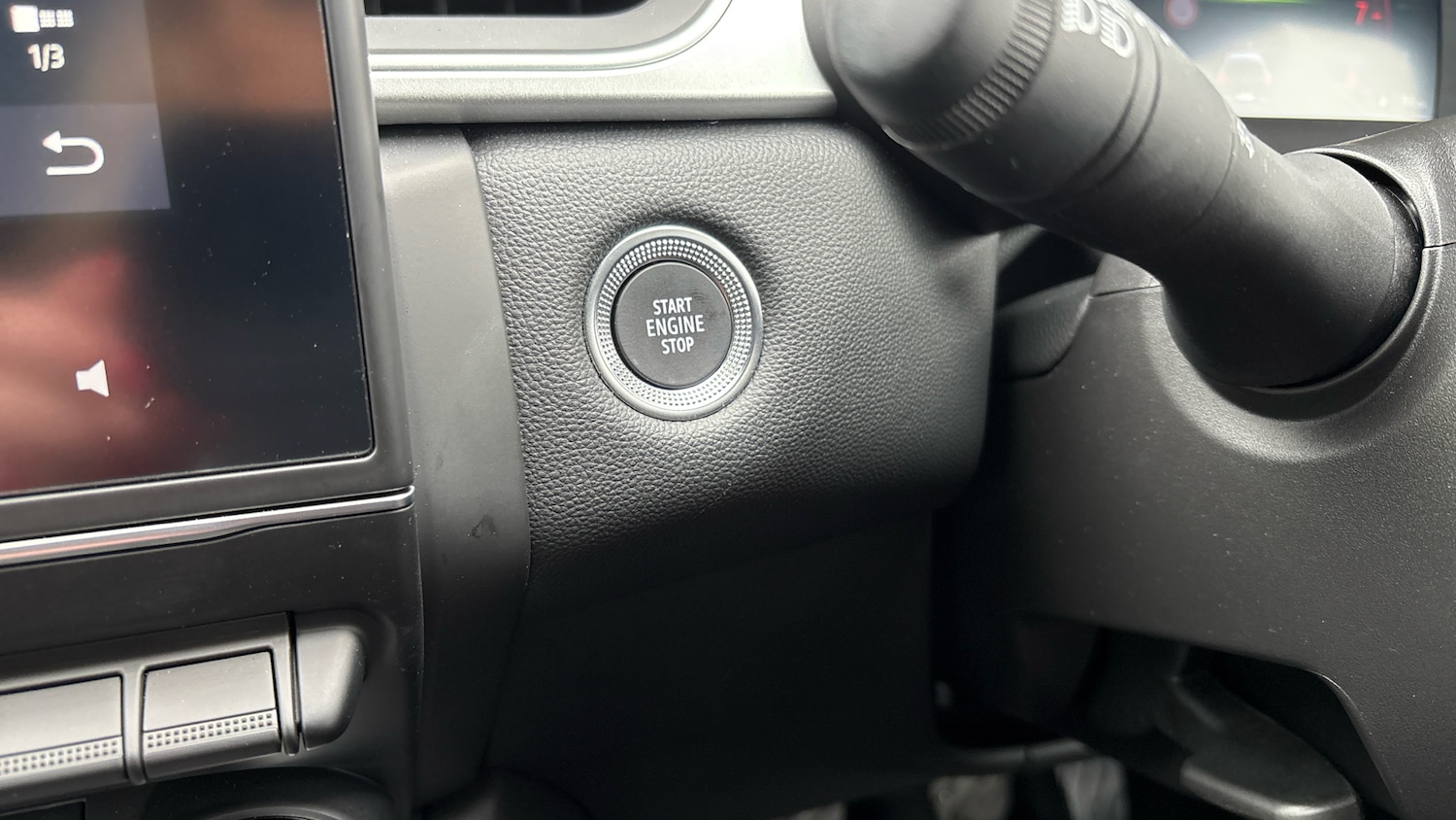 Used Renault Captur 2024 for sale - 76143044: Photo 51