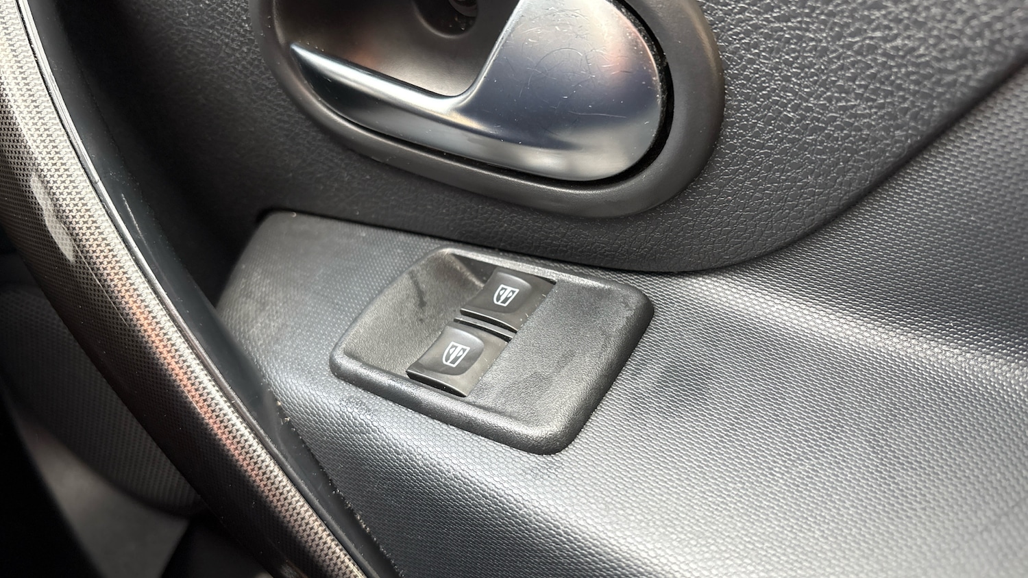 Used Dacia Sandero Stepway 2017 for sale - 77018998: Photo 17