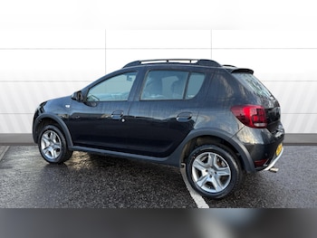 Used Dacia Sandero Stepway 2017 for sale - 77018998: Photo