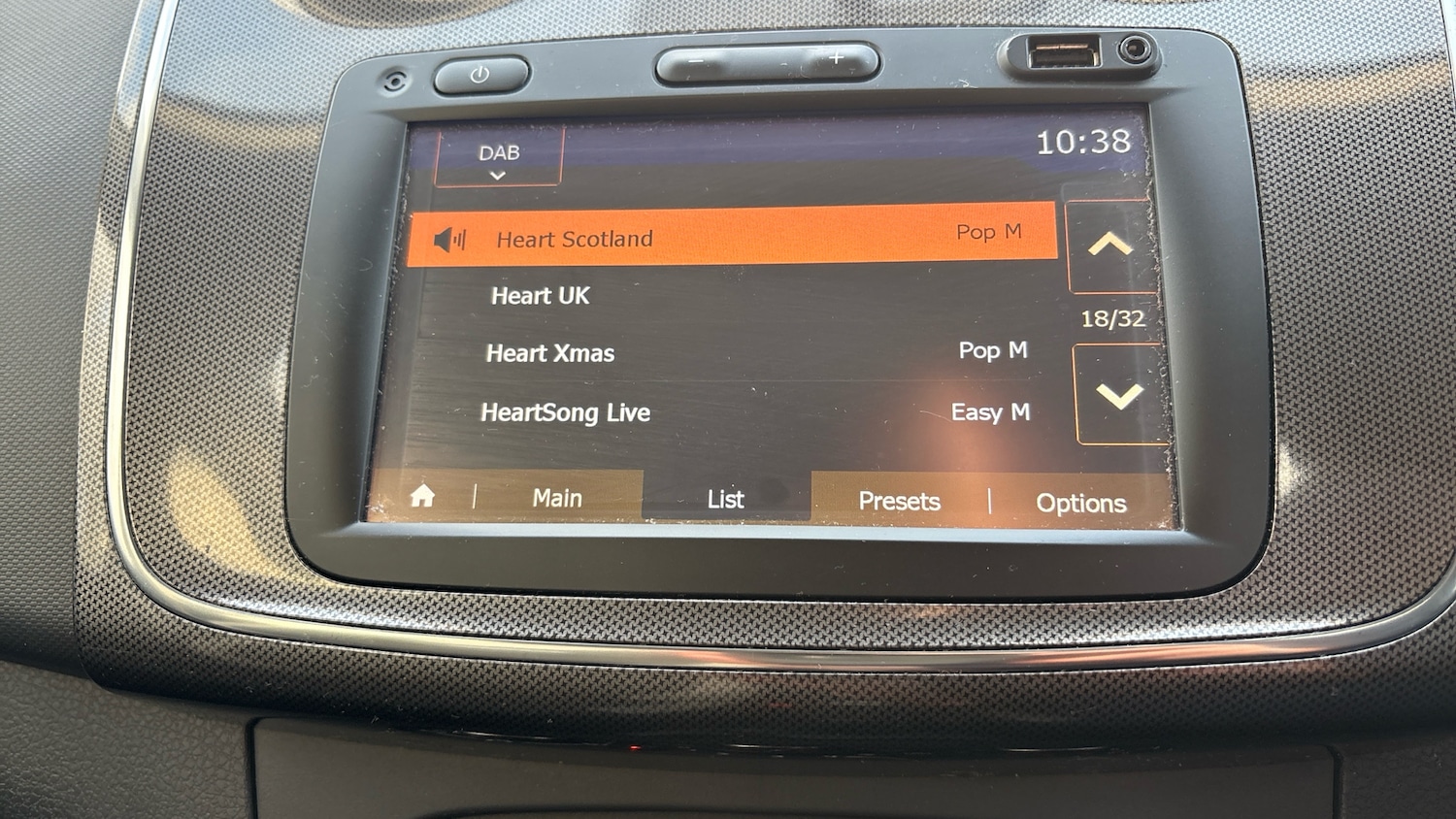 Used Dacia Sandero Stepway 2017 for sale - 77018998: Photo 39