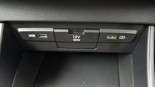 Used Hyundai i20 2023 for sale - 76329896: Photo 38
