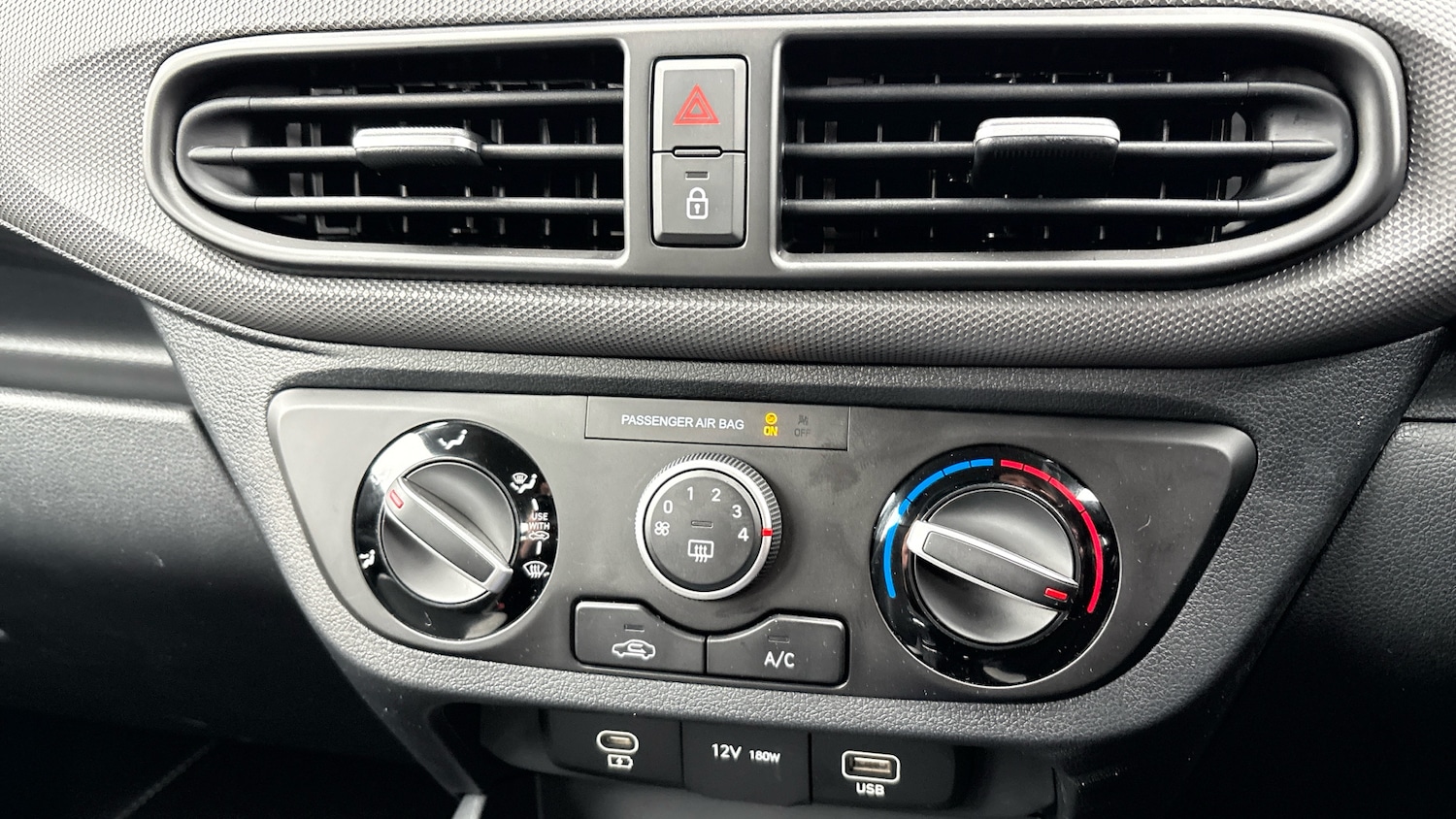 Used Hyundai i10 2025 for sale - 77638732: Photo 40