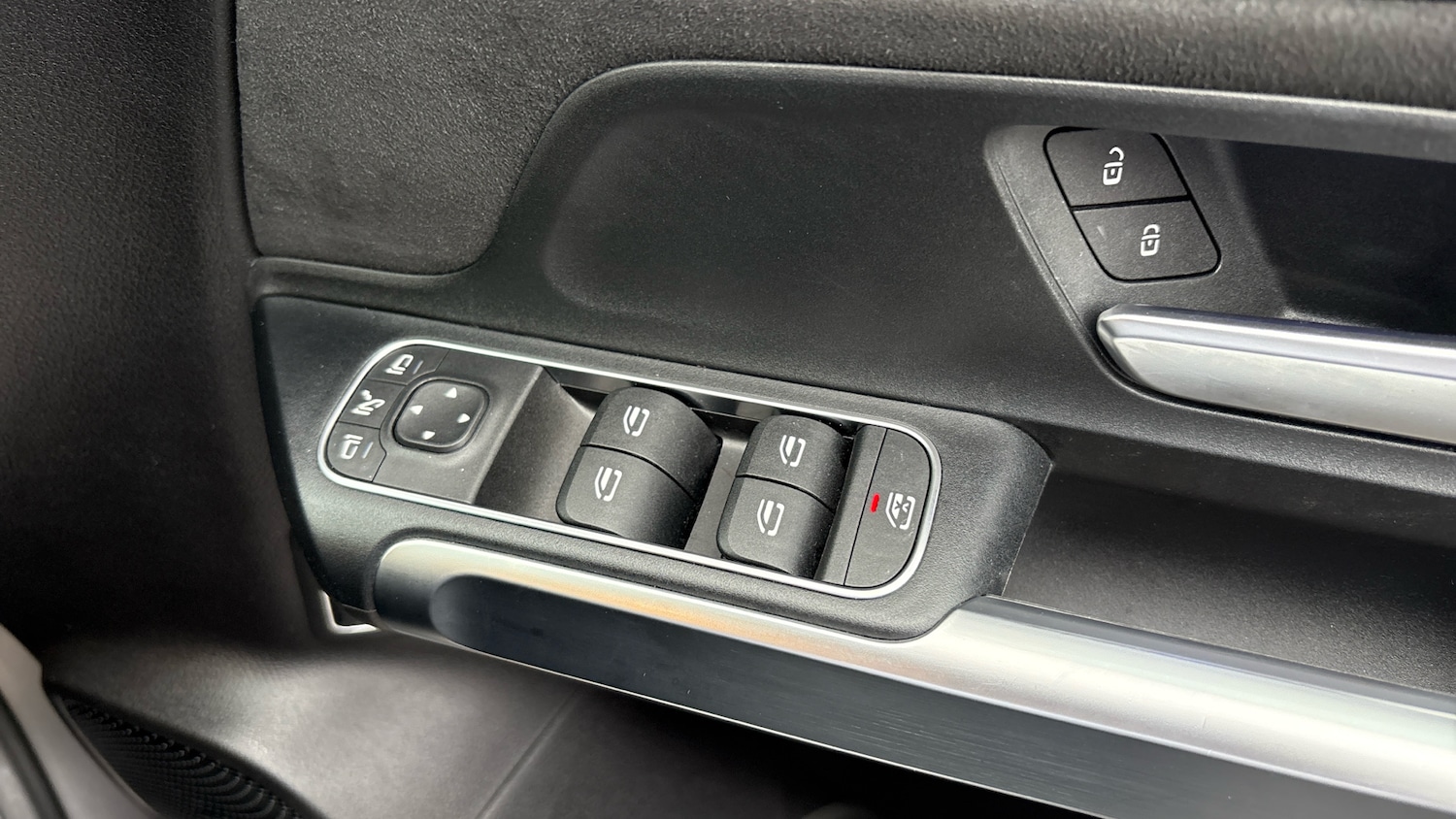 Used Mercedes-Benz GLB 2020 for sale - 76114842: Photo 28