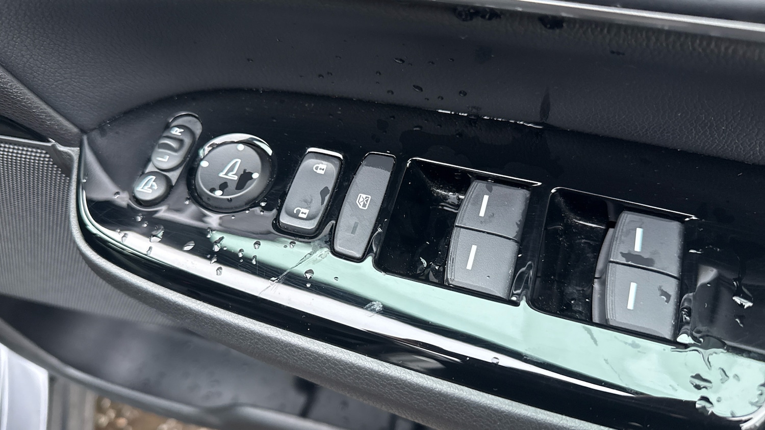 Used Honda CR-V 2023 for sale - 77148361: Photo 30