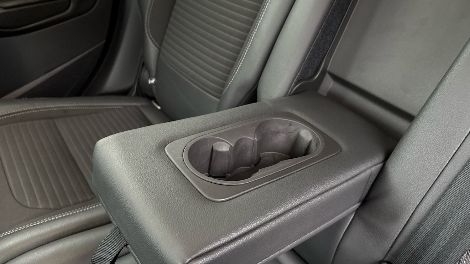 Used Ford Kuga 2018 for sale - 76542760: Photo 29