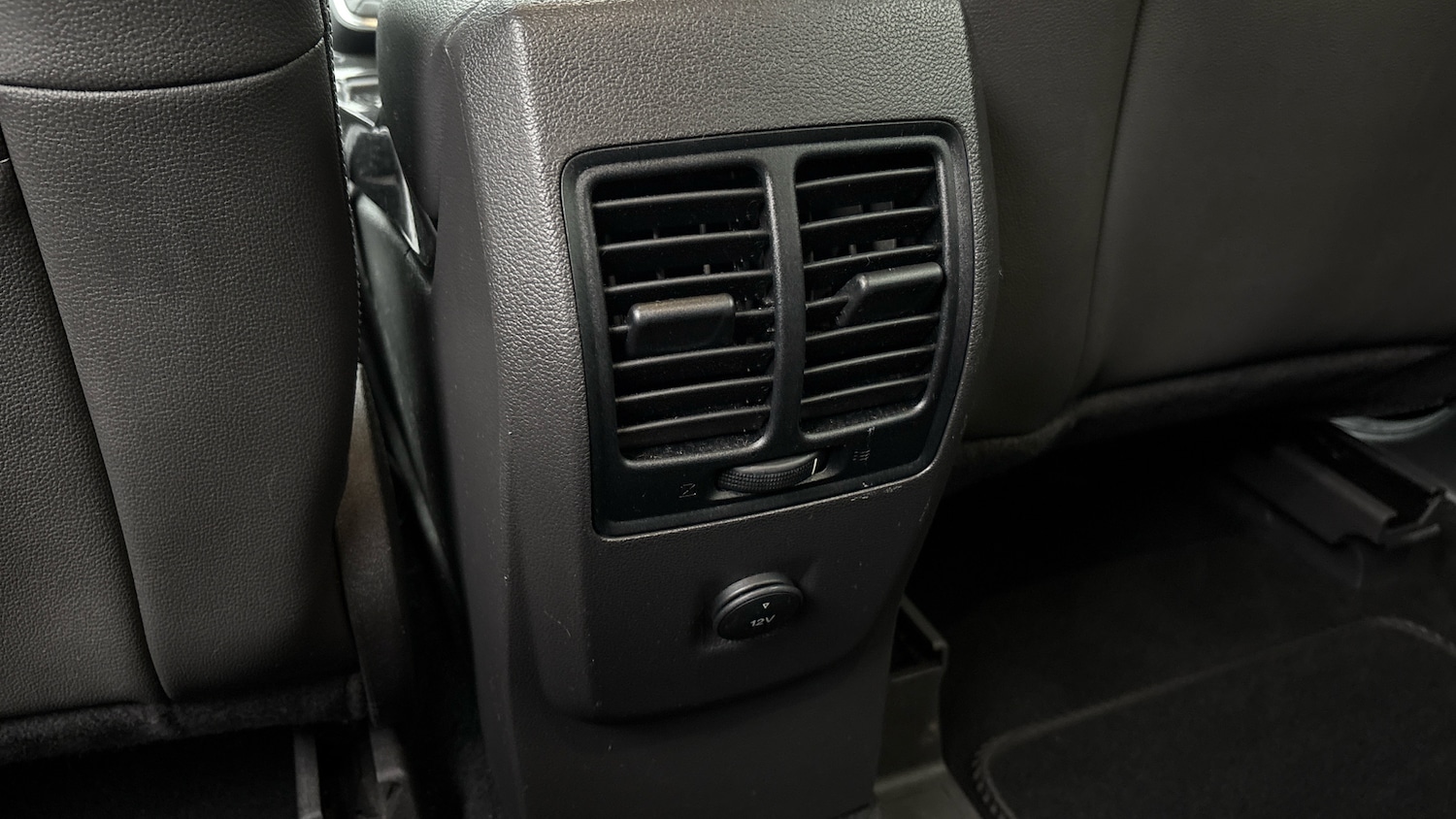 Used Ford Kuga 2018 for sale - 76542760: Photo 30