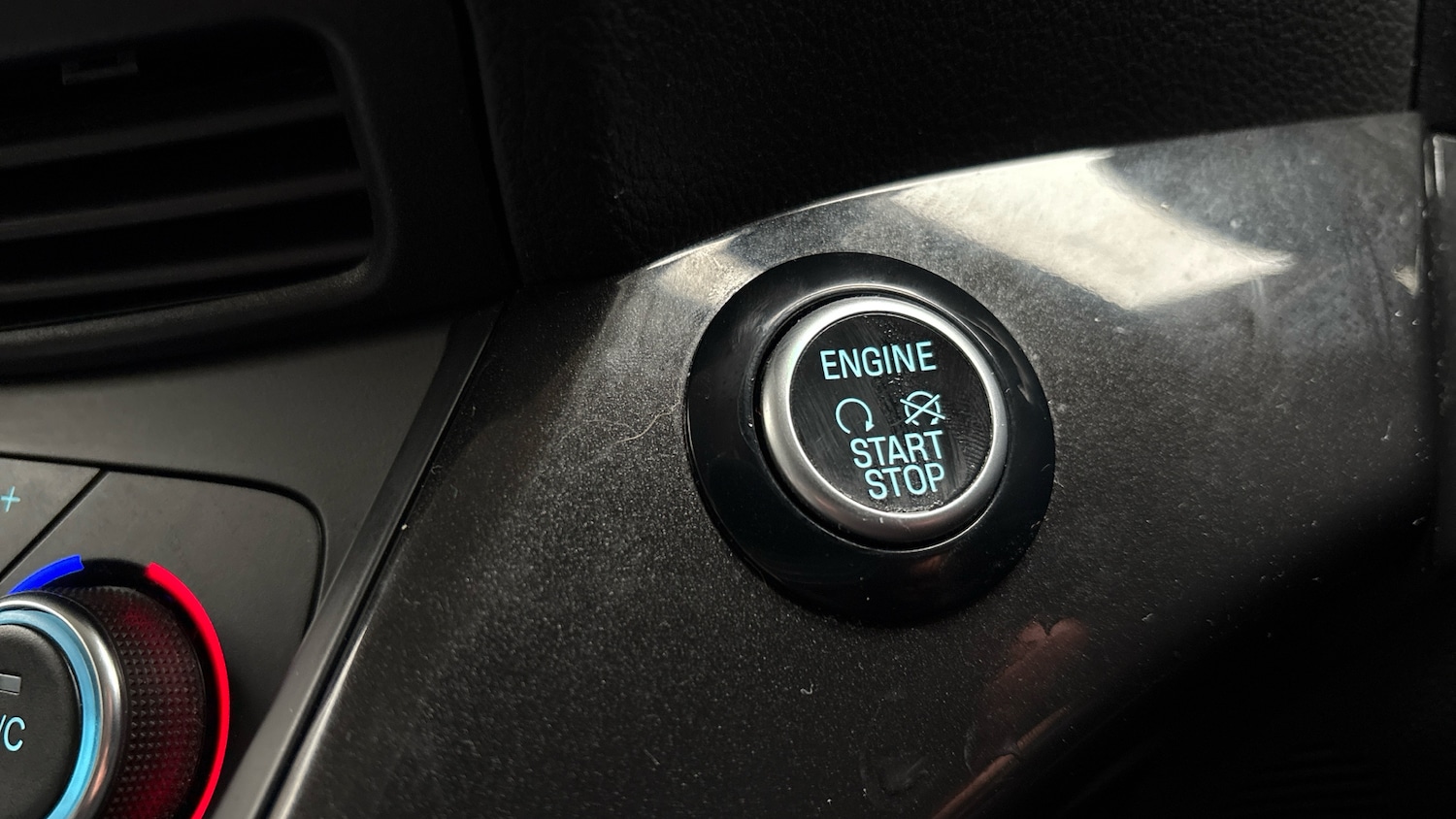 Used Ford Kuga 2018 for sale - 76542760: Photo 41