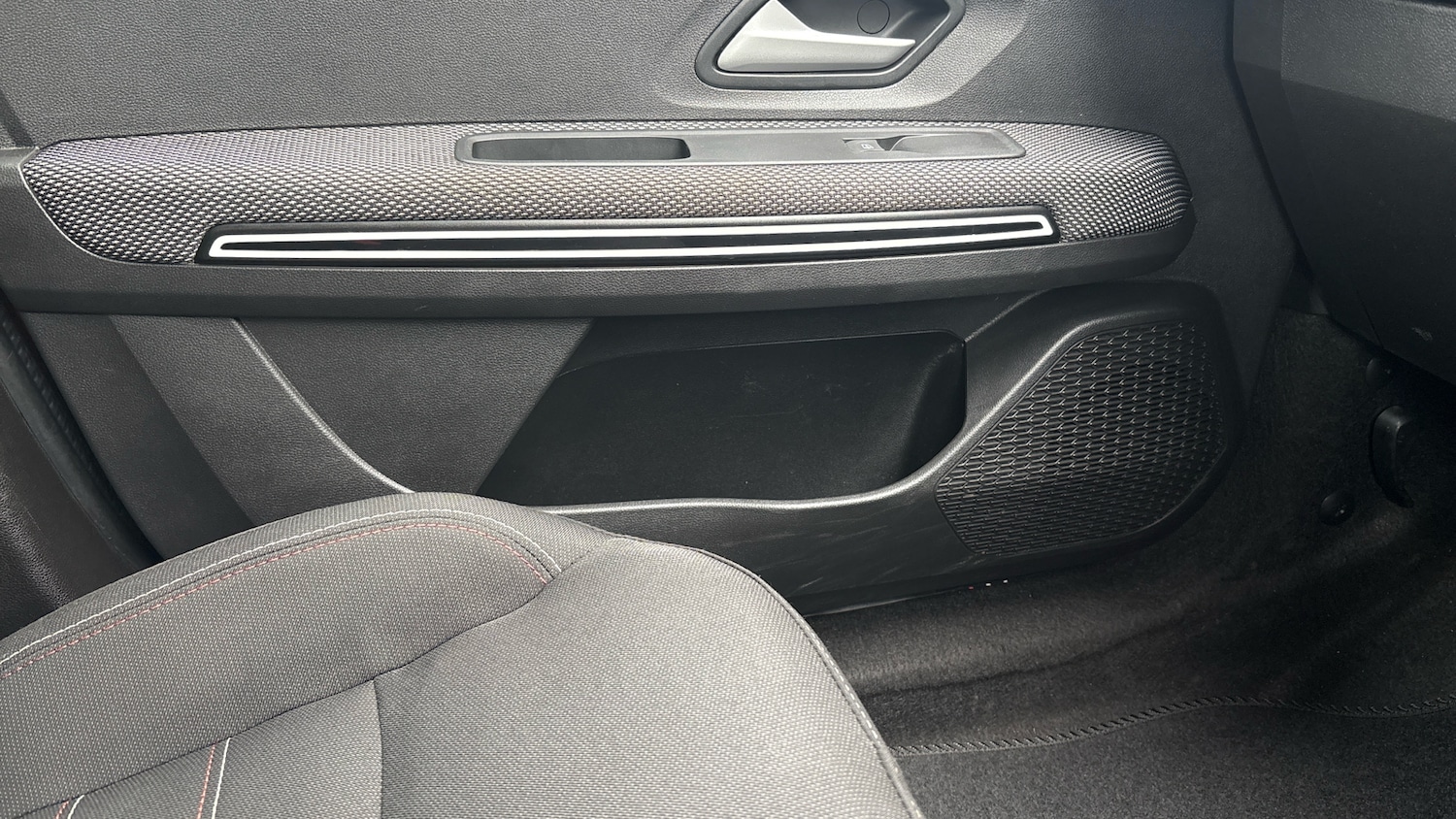 Used Dacia Jogger 2023 for sale - 77996928: Photo 45