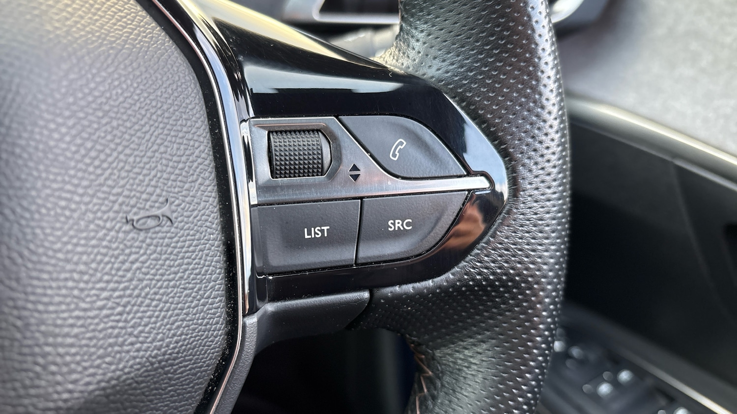 Used Peugeot 3008 2022 for sale - 76692647: Photo 32