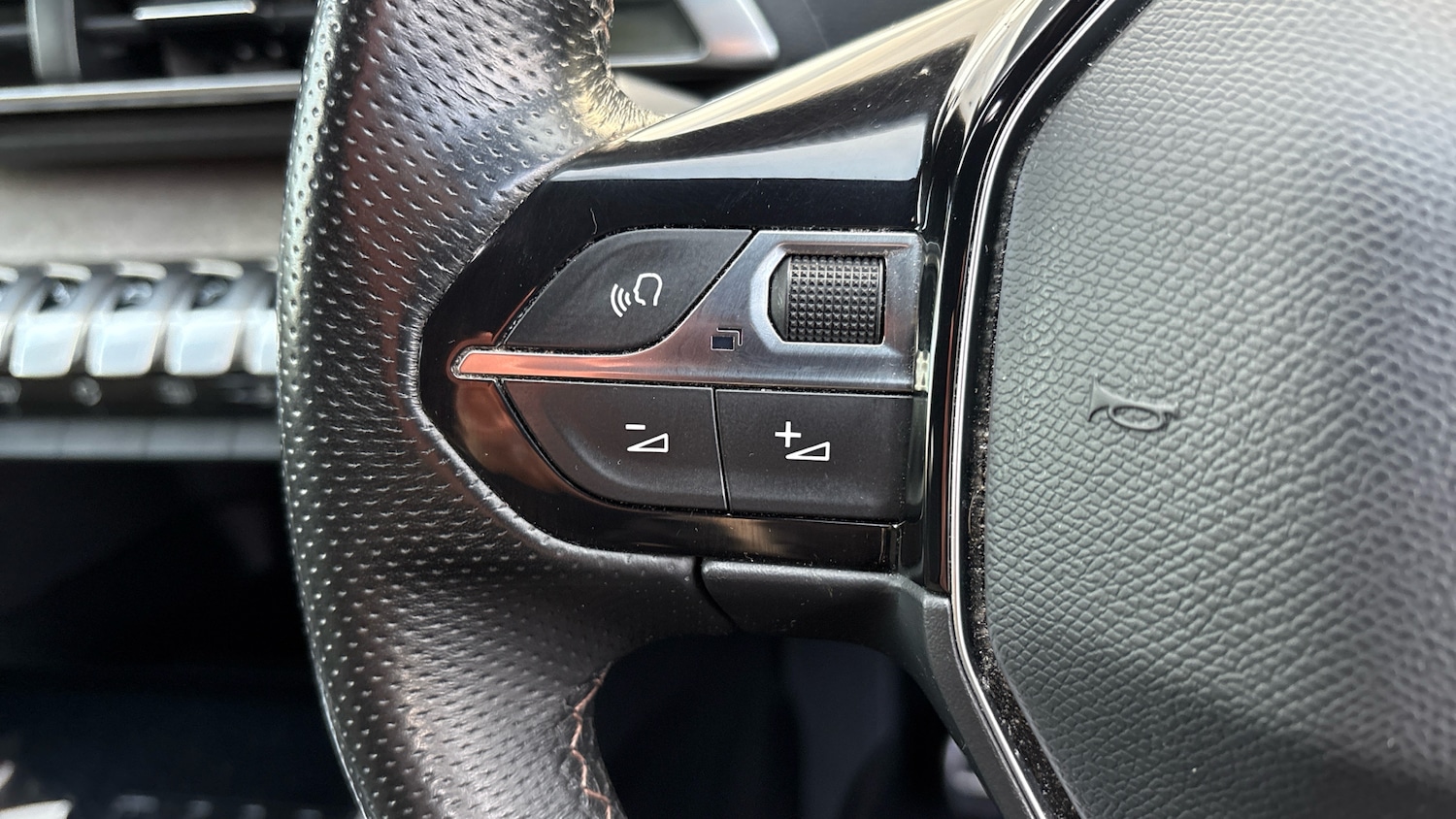 Used Peugeot 3008 2022 for sale - 76692647: Photo 33