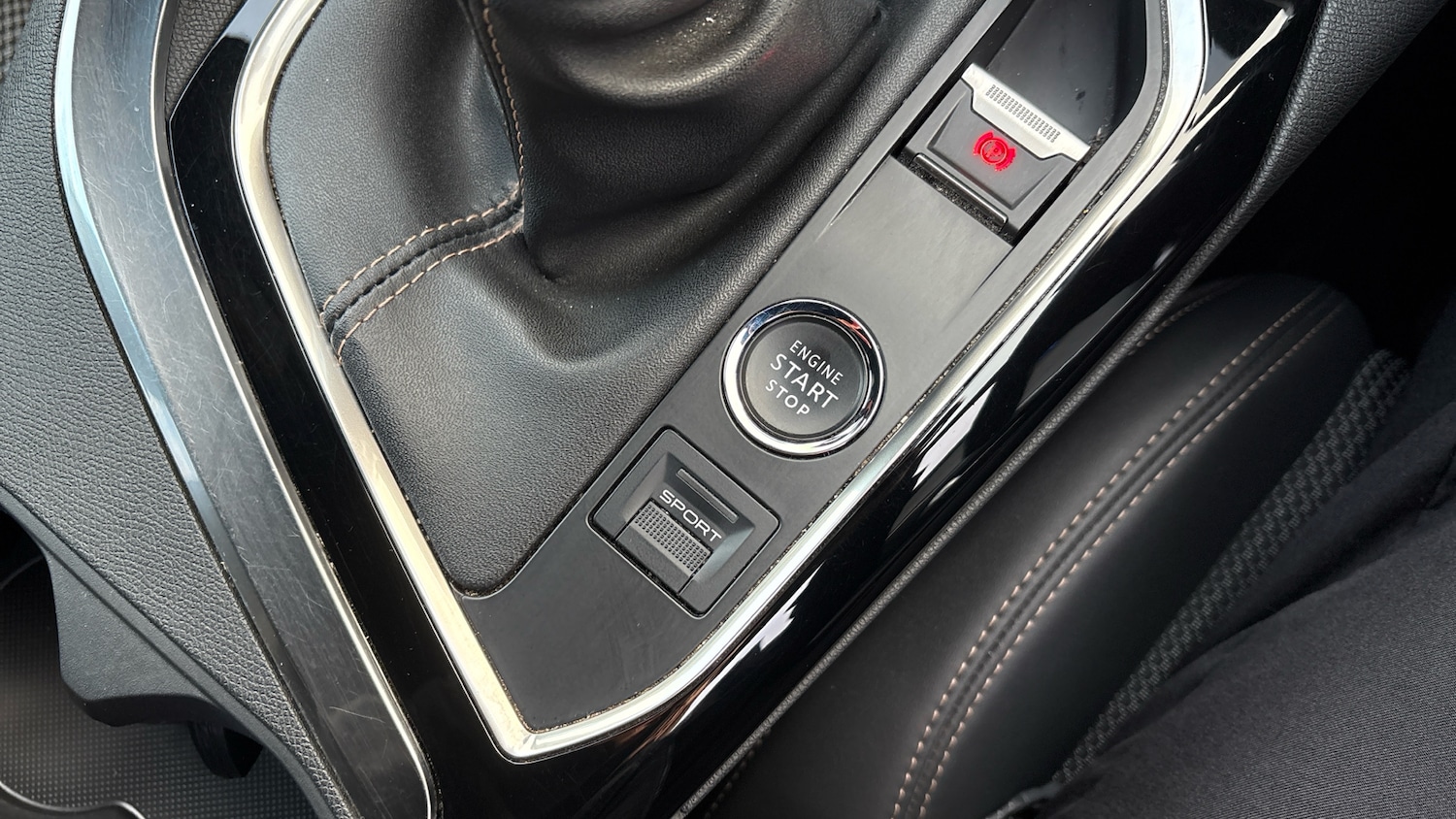 Used Peugeot 3008 2022 for sale - 76692647: Photo 34