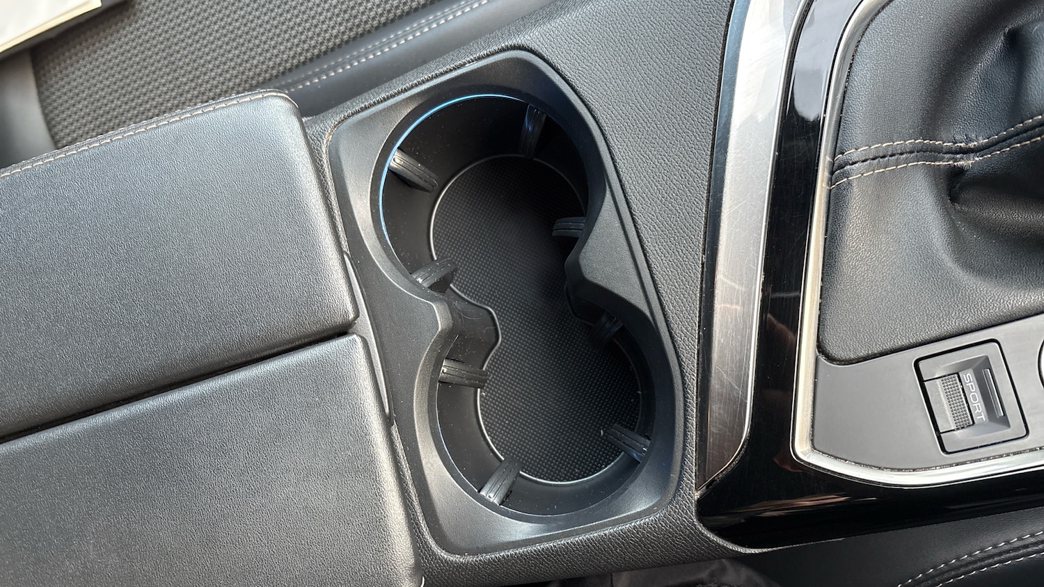 Used Peugeot 3008 2022 for sale - 76692647: Photo 41