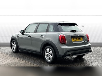 Used MINI Hatch 2021 for sale - 77416882: Photo