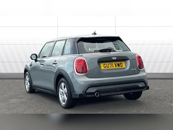 Used MINI Hatch 2021 for sale - 76853395: Photo