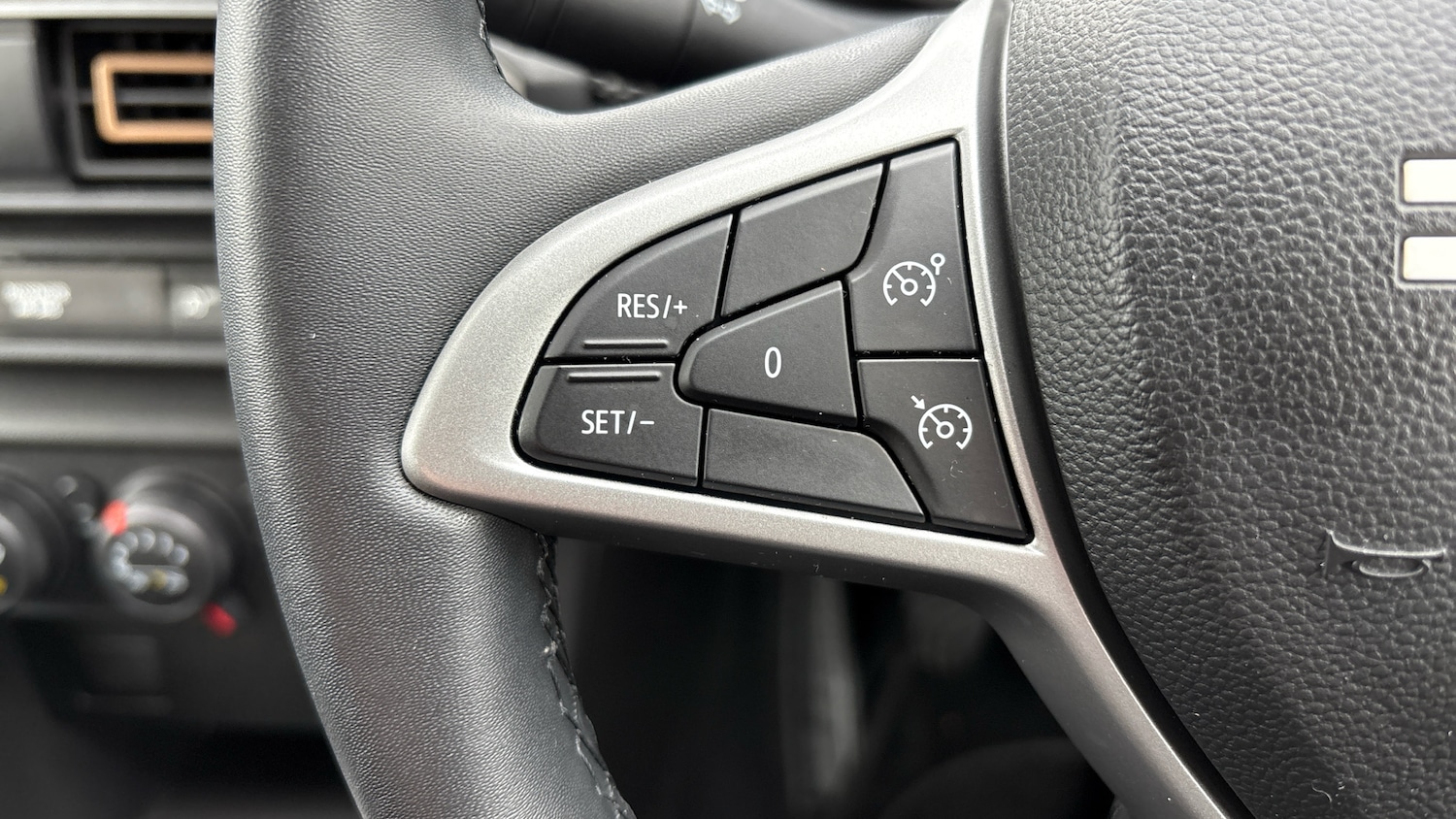 Used Dacia Sandero Stepway 2024 for sale - 76171703: Photo 60