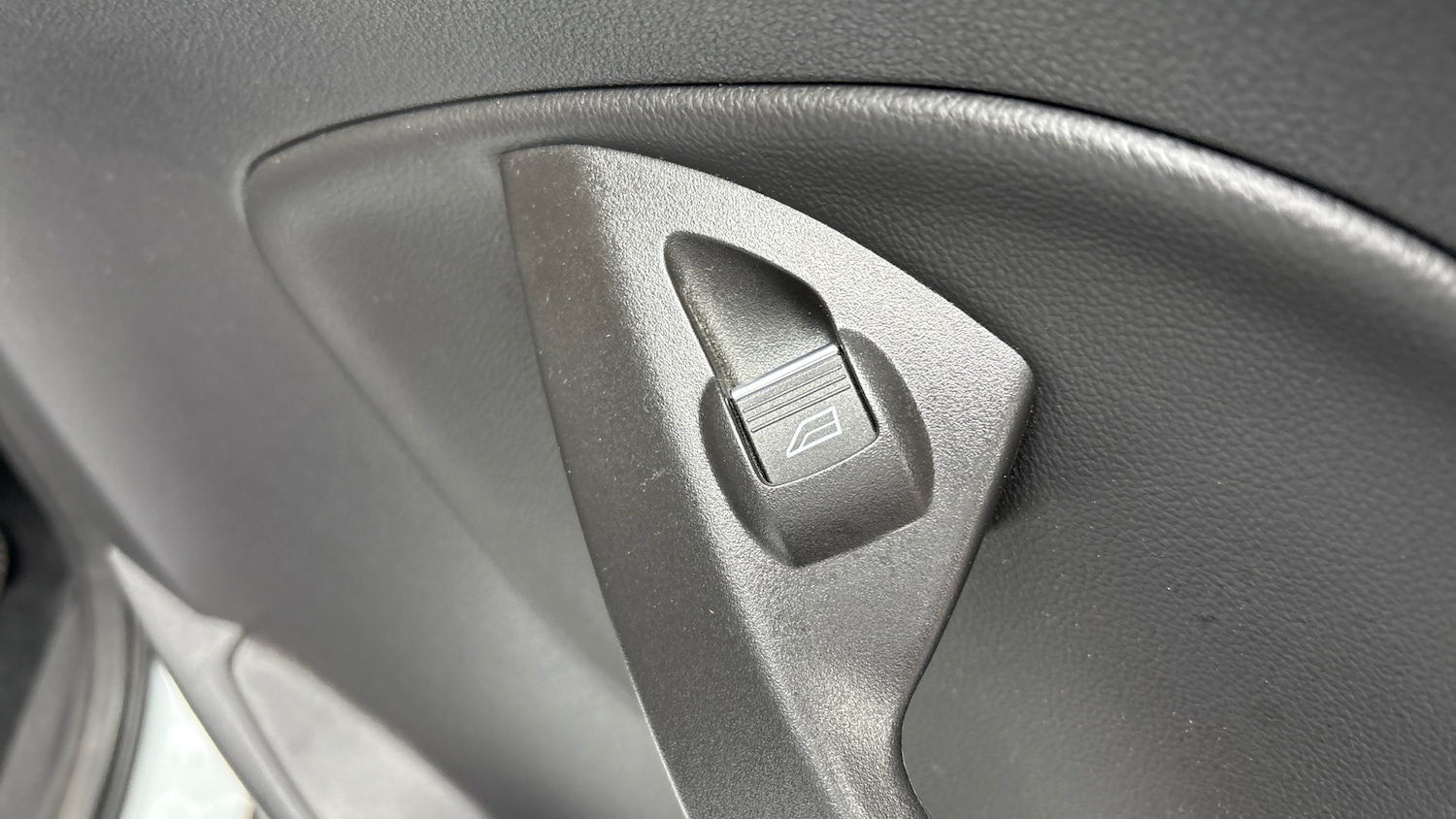 Used Ford Kuga 2019 for sale - 76186546: Photo 41