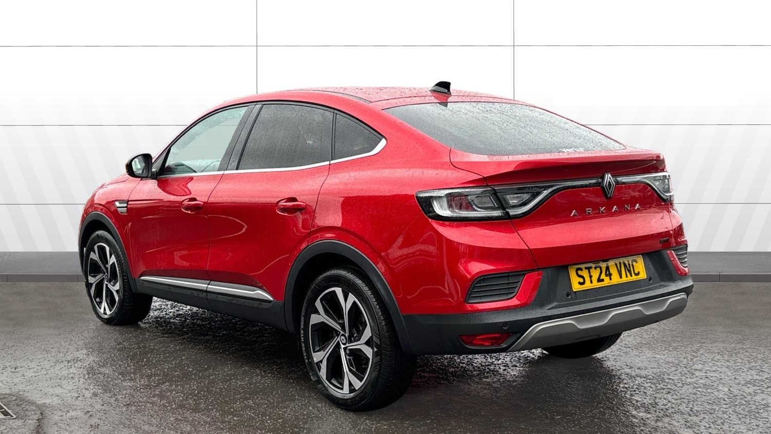 Used Renault Arkana 2024 for sale - 76718801: Photo 2