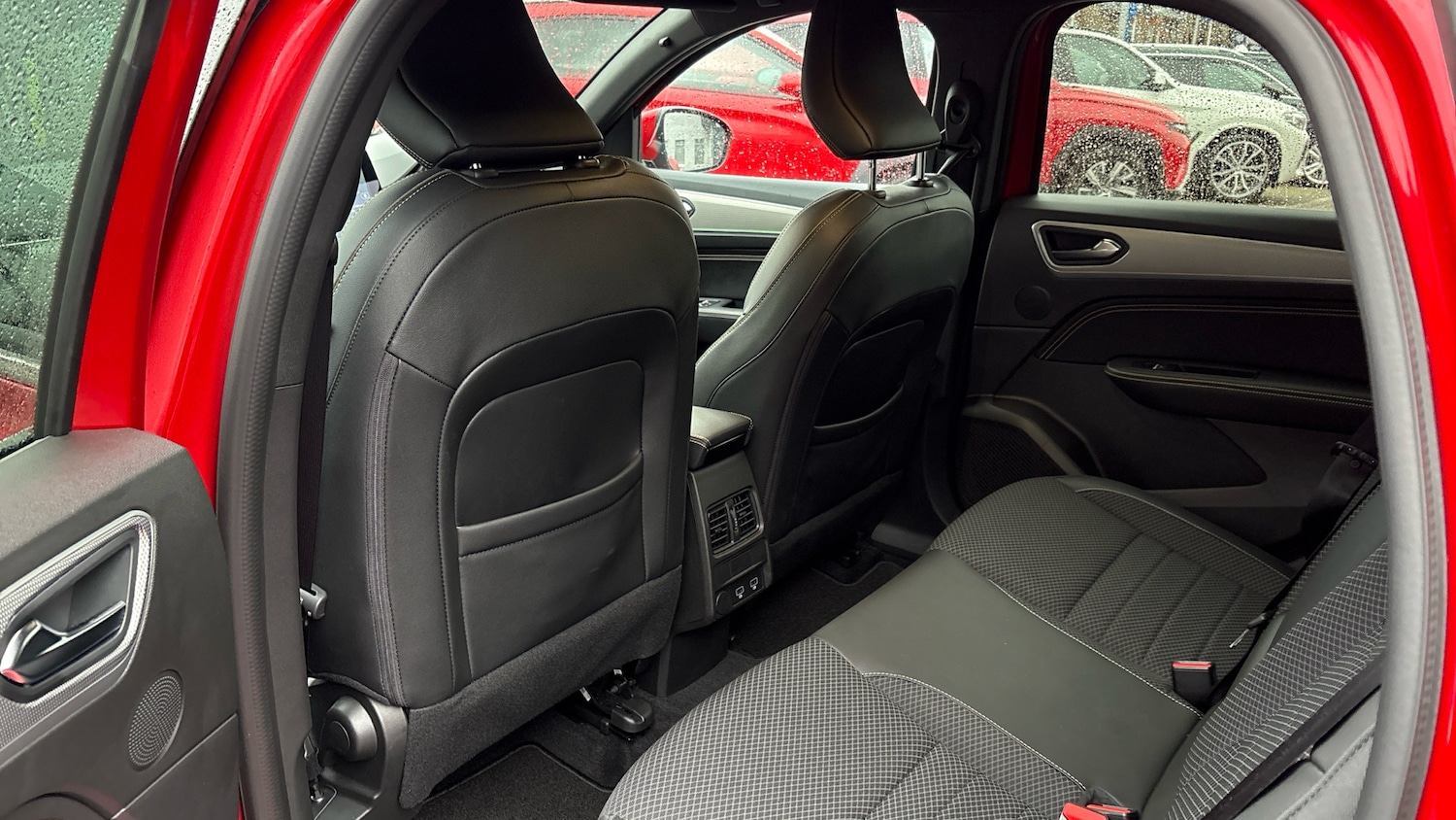 Used Renault Arkana 2024 for sale - 76718801: Photo 32