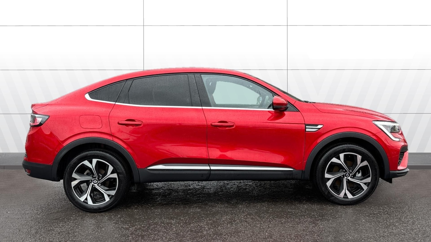 Used Renault Arkana 2024 for sale - 76718801: Photo 5