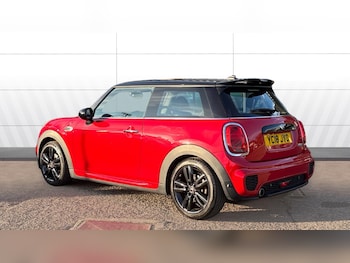 Used MINI Hatch 2018 for sale - 76299726: Photo 2