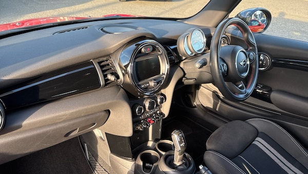 Used MINI Hatch 2018 for sale - 76299726: Photo 9
