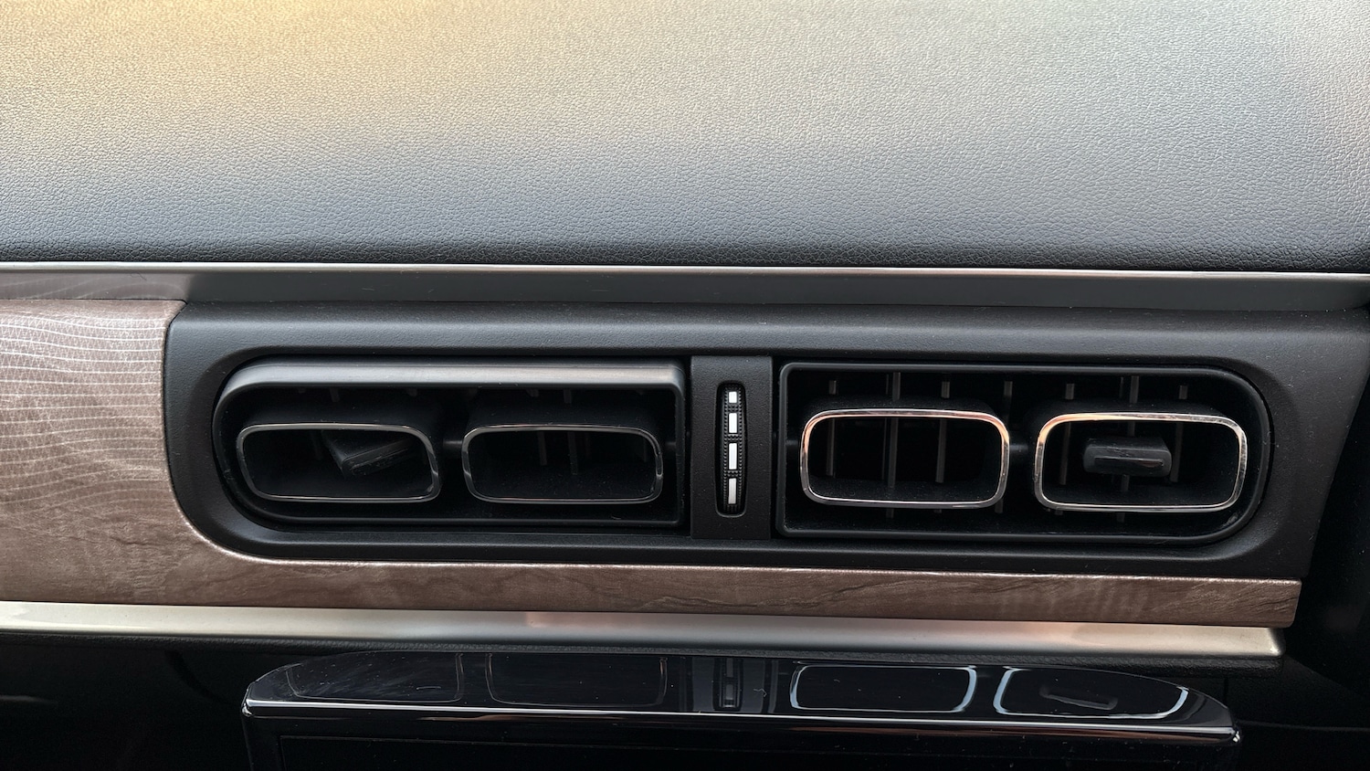 Used Citroen C3 2022 for sale - 76892854: Photo 41