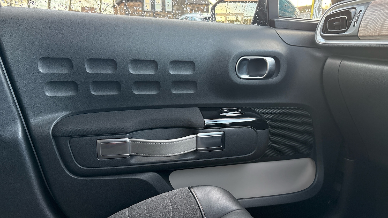 Used Citroen C3 2022 for sale - 76892854: Photo 42