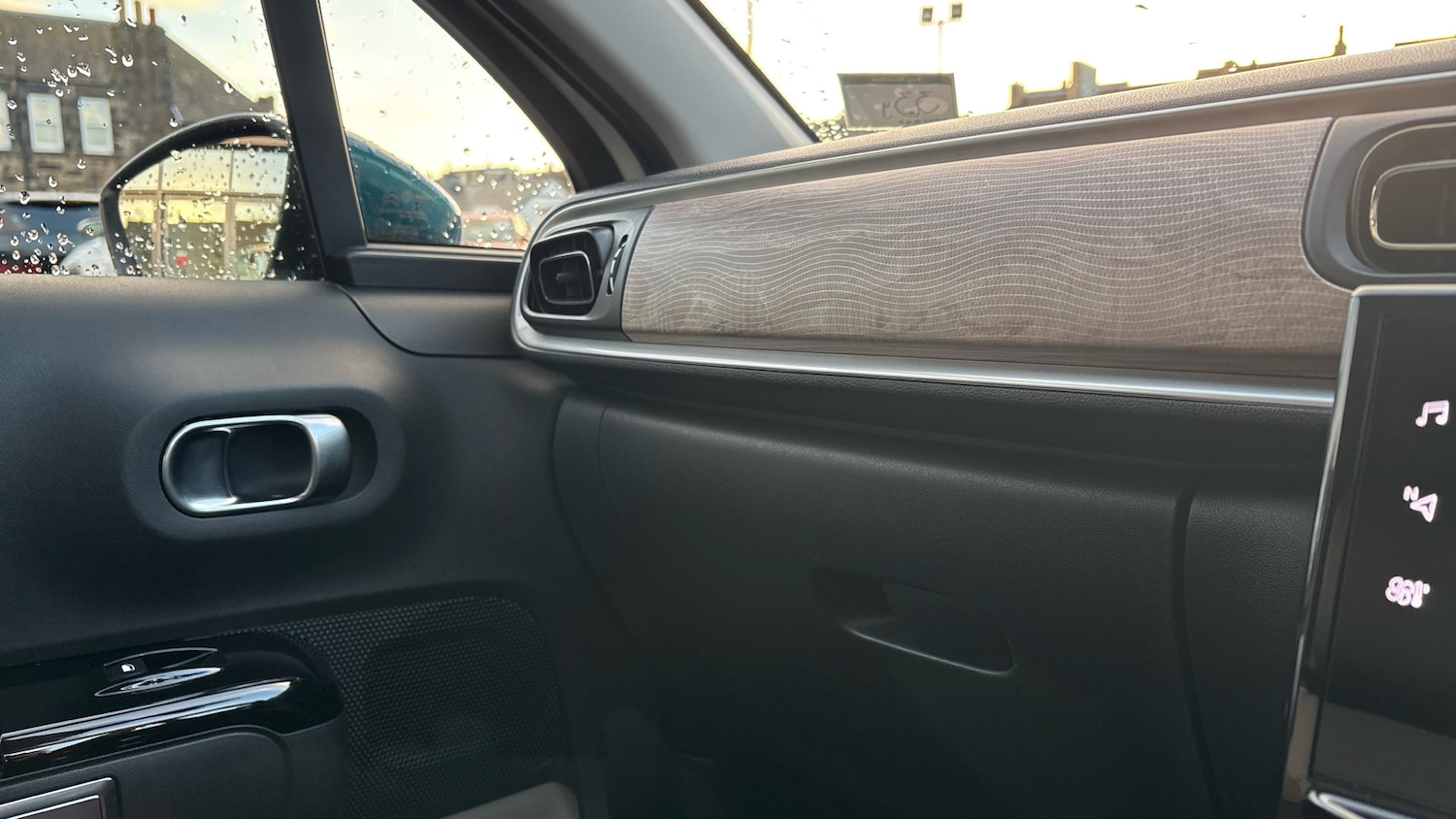 Used Citroen C3 2022 for sale - 76892854: Photo 45