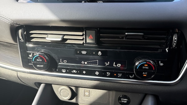 Used Nissan Qashqai 2023 for sale - 76207632: Photo 37