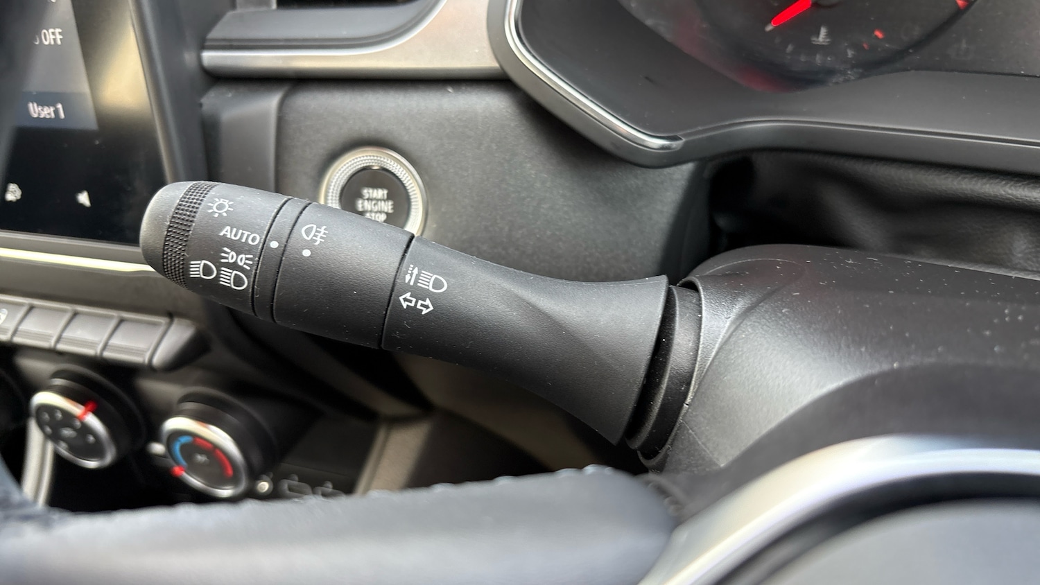 Used Renault Captur 2022 for sale - 76477092: Photo 27