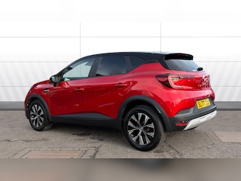 Used Renault Captur 2022 for sale - 76477092: Photo