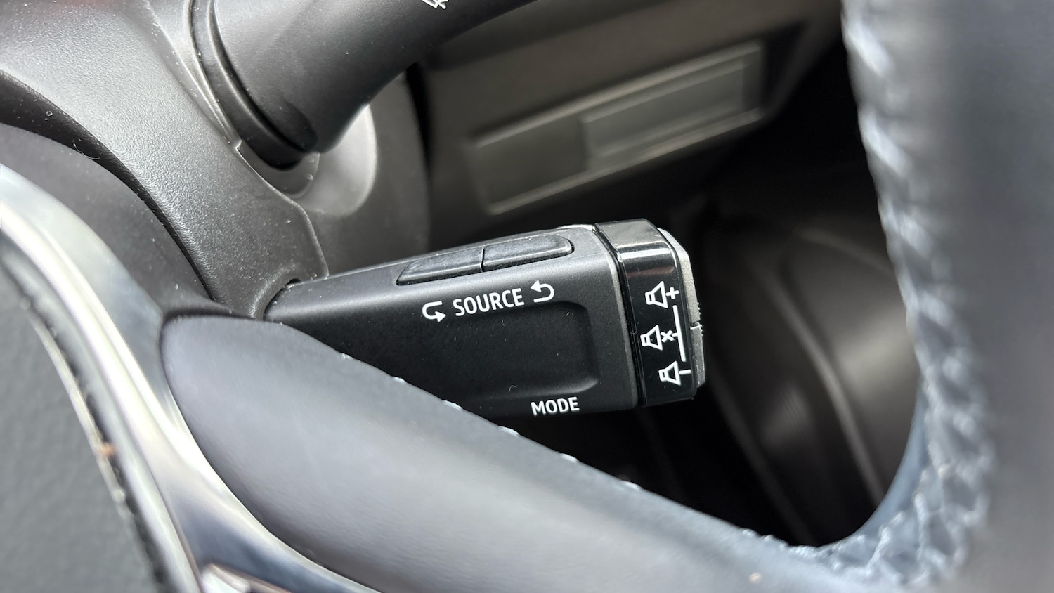 Used Renault Captur 2022 for sale - 76477092: Photo 31