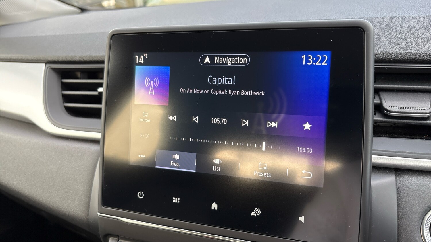 Used Renault Captur 2022 for sale - 76477092: Photo 40