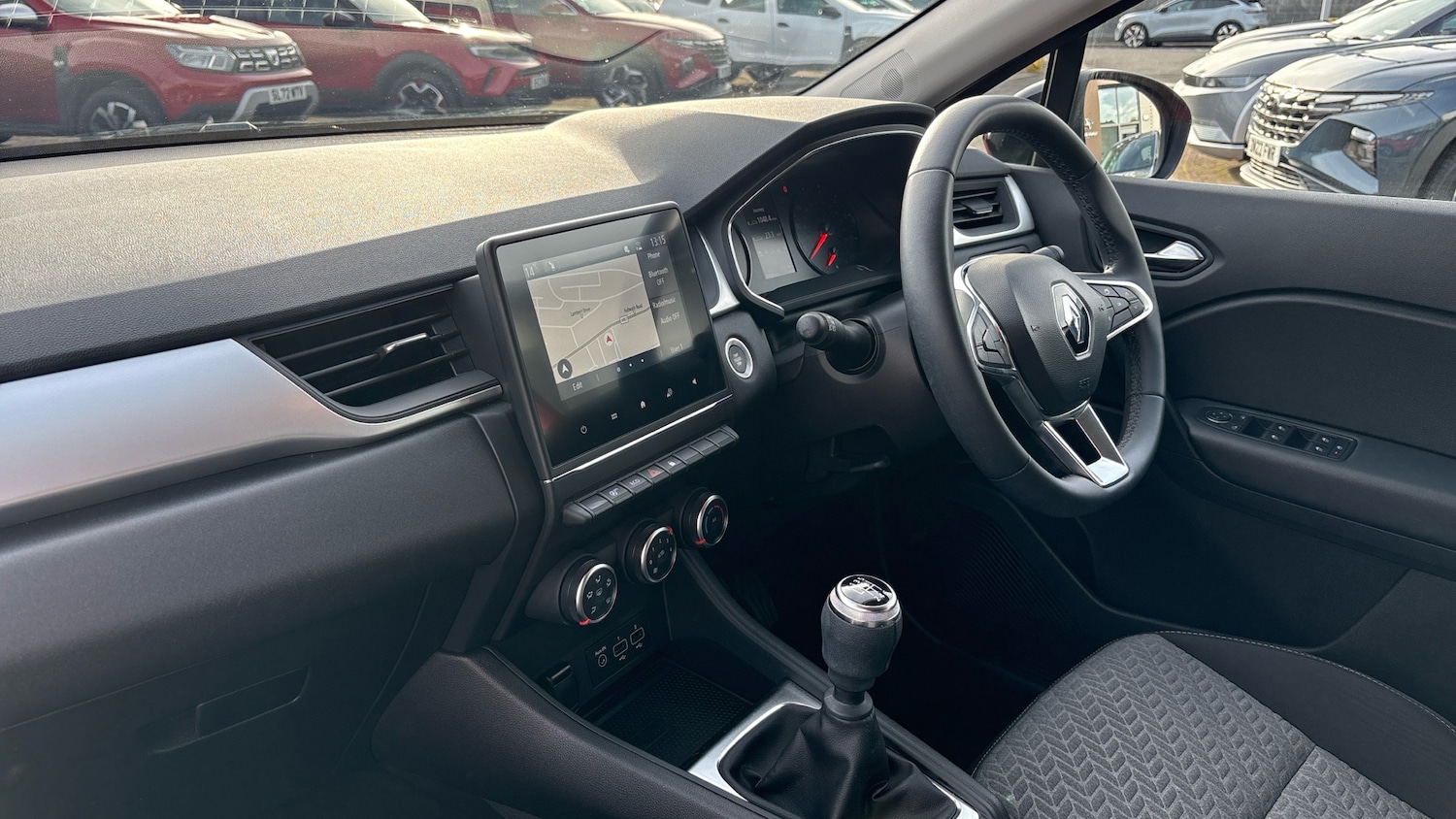 Used Renault Captur 2022 for sale - 76477092: Photo 9