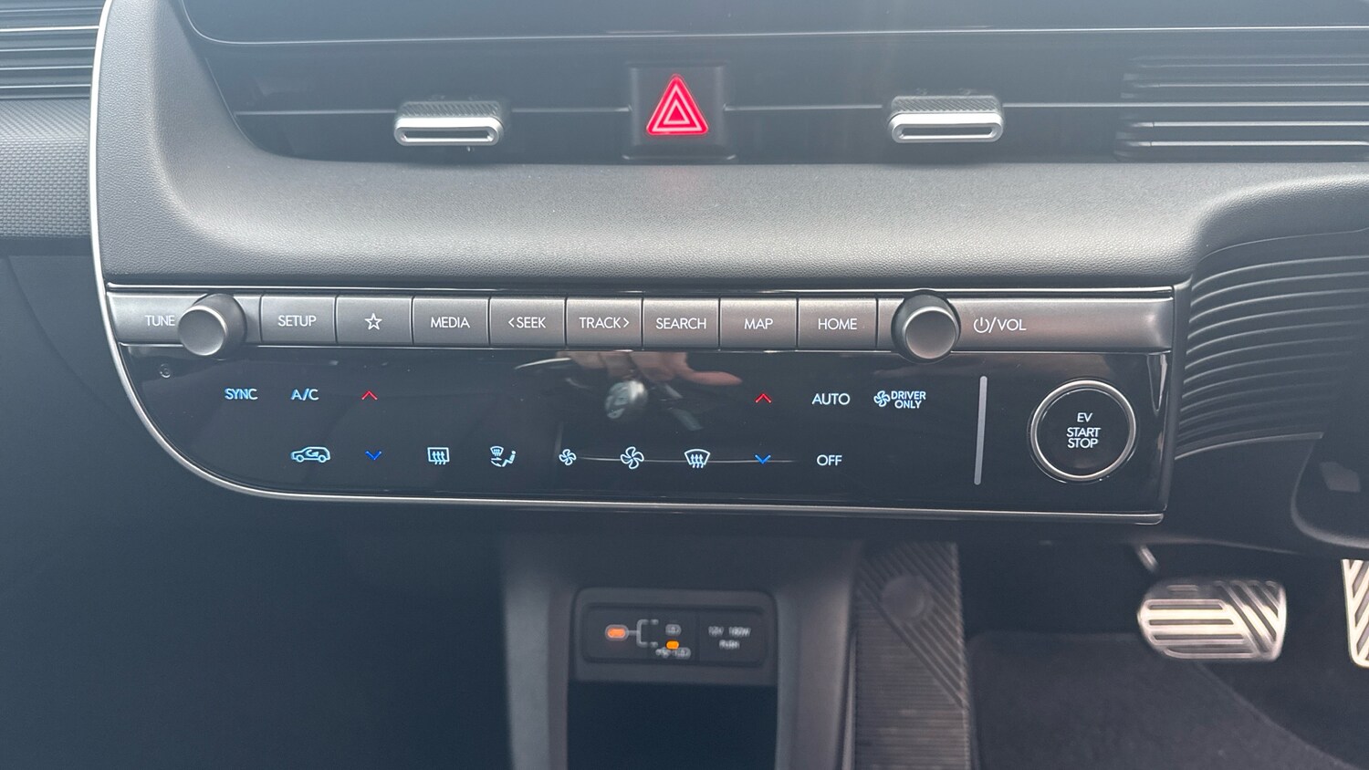 Used Hyundai IONIQ 5 2024 for sale - 77873175: Photo 45