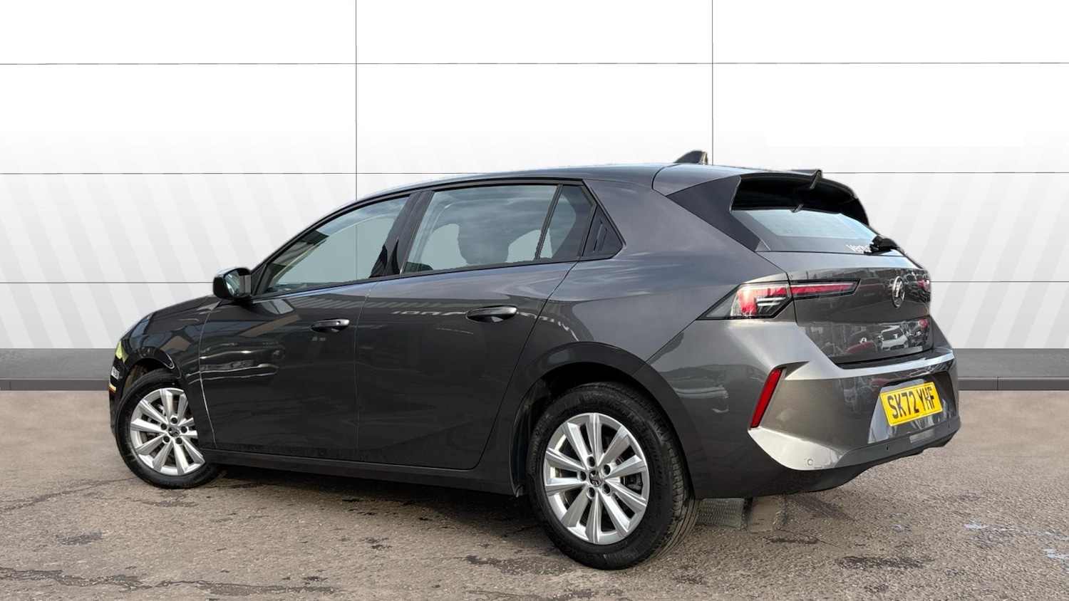 Used Vauxhall Astra 2022 for sale - 76477086: Photo 2