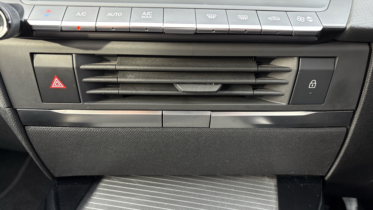 Used Vauxhall Astra 2022 for sale - 76477086: Photo 38