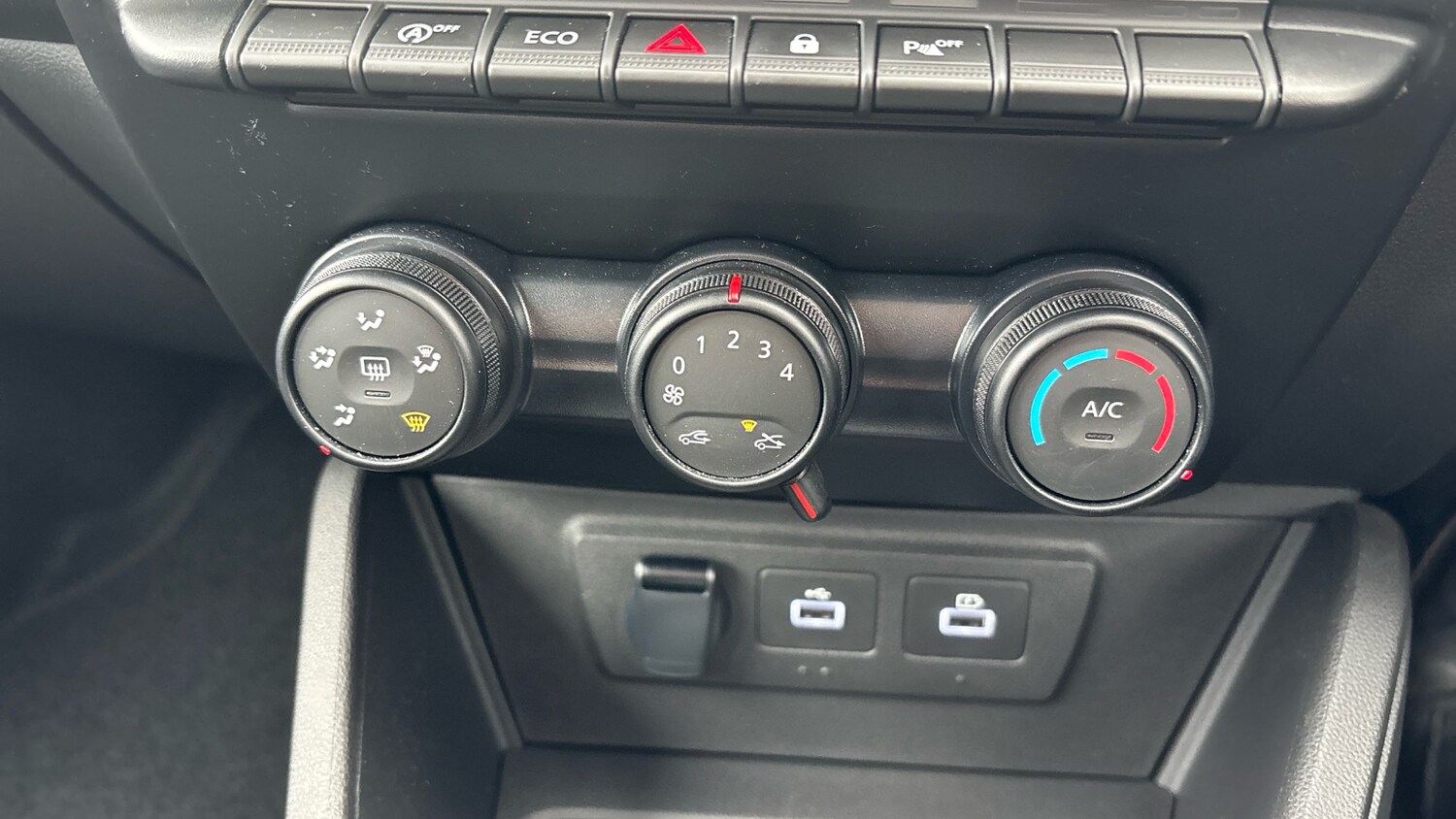 Used Dacia Duster 2023 for sale - 78011507: Photo 33