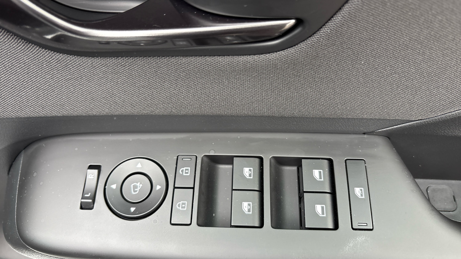 Used Hyundai KONA 2025 for sale - 76525641: Photo 33