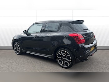 Used Suzuki Swift 2024 for sale - 79515597: Photo