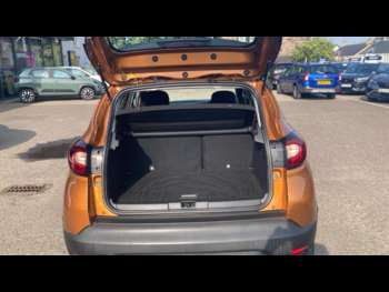 Used Renault Captur 2019 for sale - 74856366: Photo