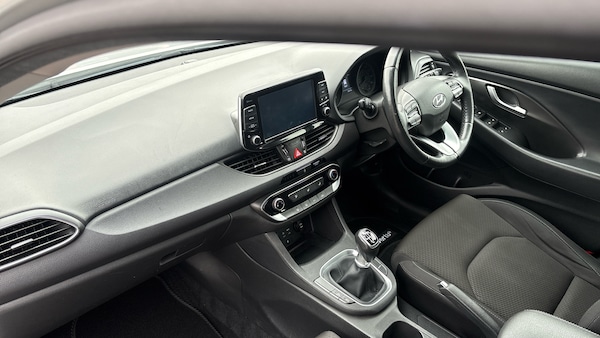 Used Hyundai i30 2018 for sale - 76273606: Photo 9