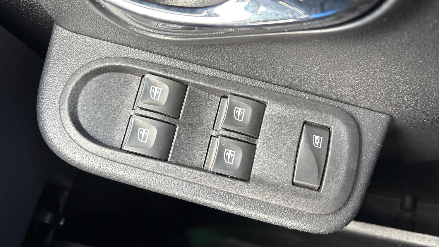 Used Dacia Duster 2017 for sale - 76078039: Photo 35