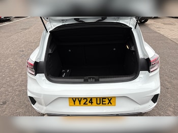 Used Renault Clio 2024 for sale - 76193776: Photo 4