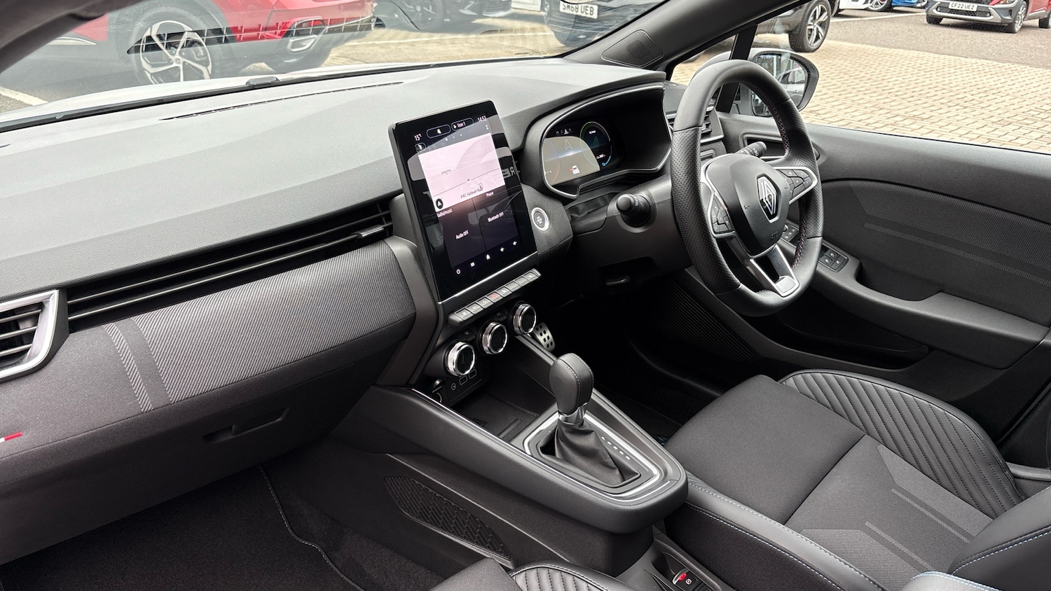 Used Renault Clio 2024 for sale - 76193776: Photo 9
