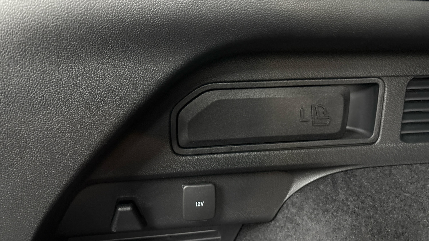 Used Ford Kuga 2023 for sale - 76340496: Photo 23
