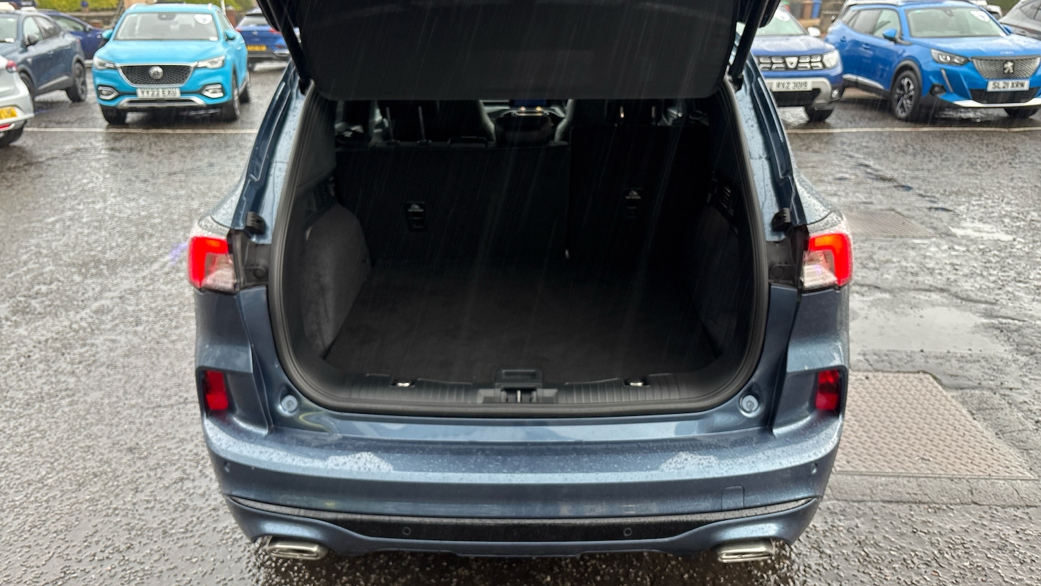 Used Ford Kuga 2023 for sale - 76340496: Photo 4
