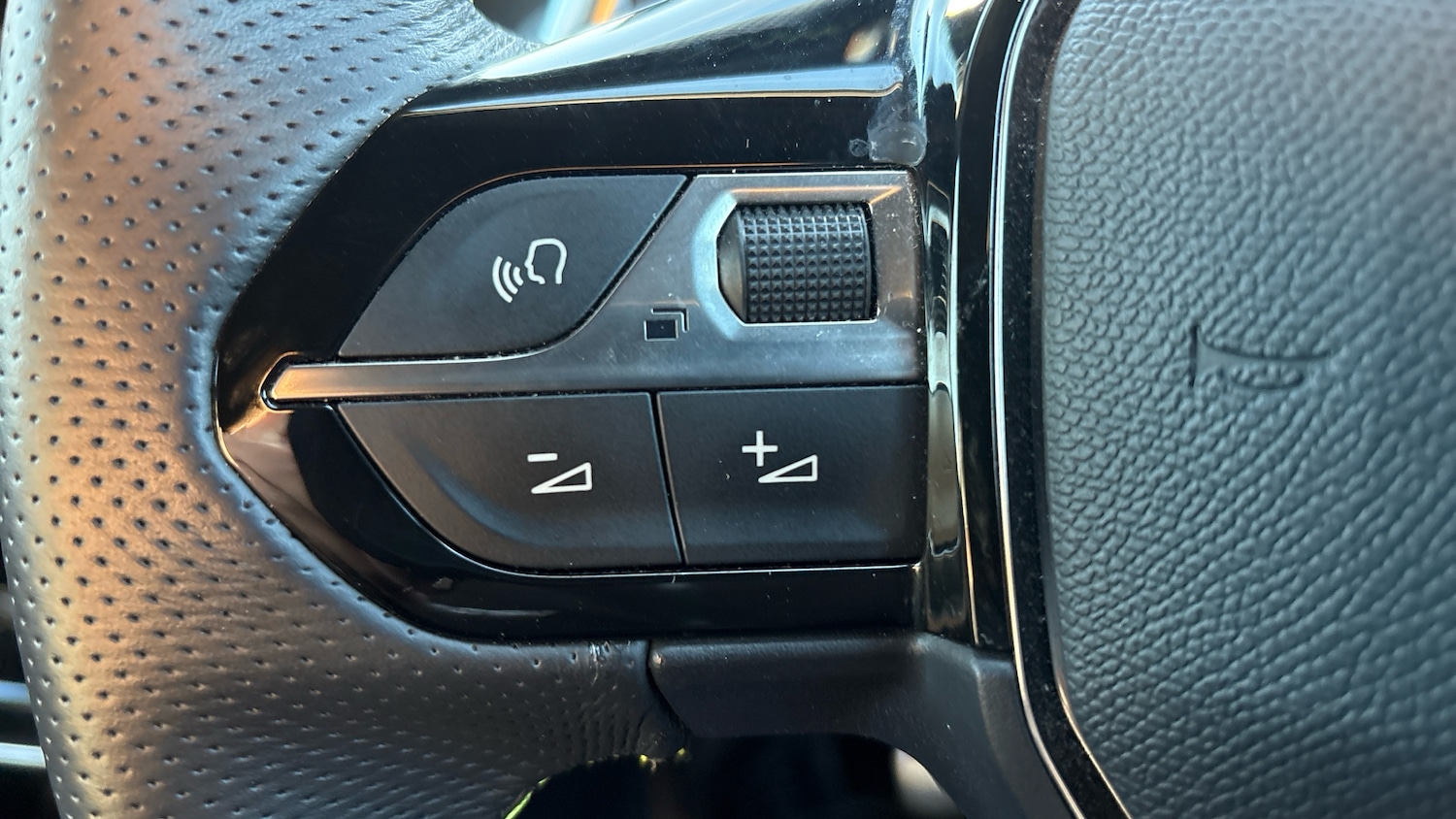 Used Peugeot 208 2023 for sale - 76627808: Photo 25