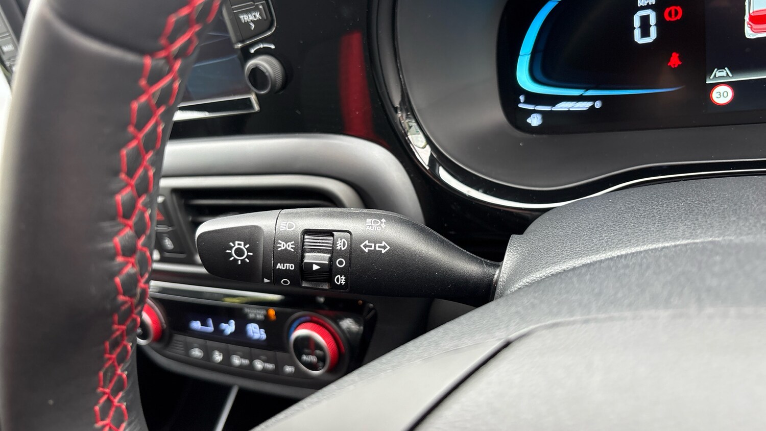 Used Hyundai i10 2025 for sale - 76311326: Photo 35